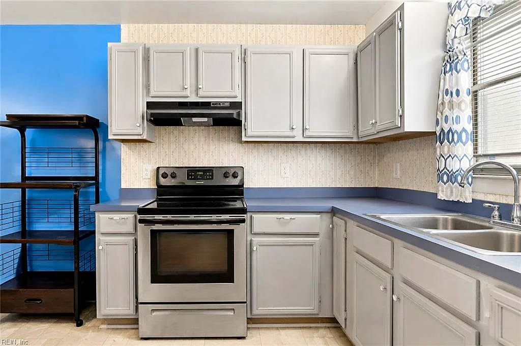 1141 22nd ST, NEWPORT NEWS VA 23607 - Photo 4