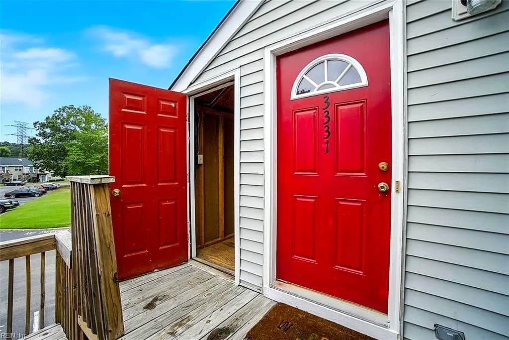 3331 Clover Meadows DR, CHESAPEAKE VA 23321 - Photo 3