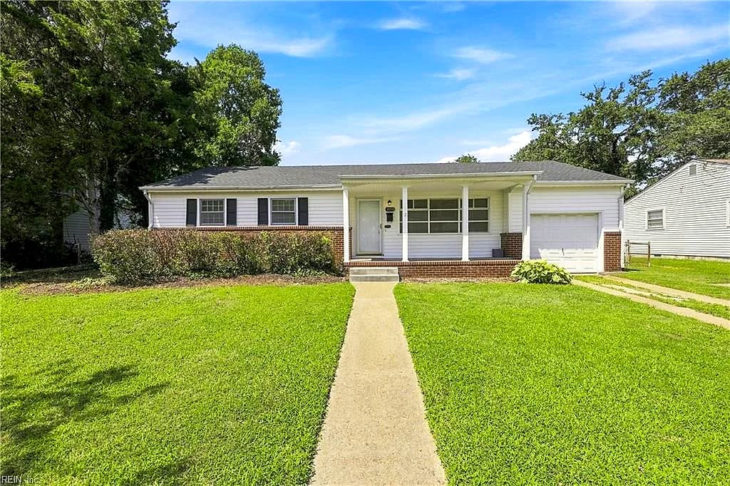 1858 Branchwood ST, NORFOLK VA 23518 - Photo 2