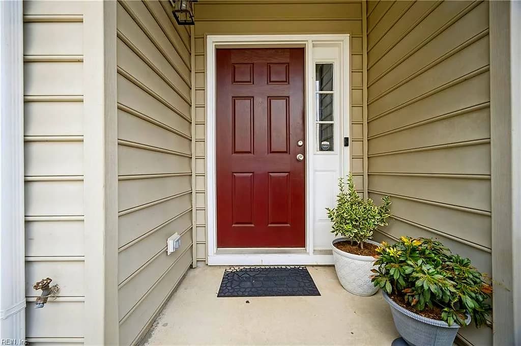 3938 River Breeze CIR, CHESAPEAKE VA 23321 - Photo 3
