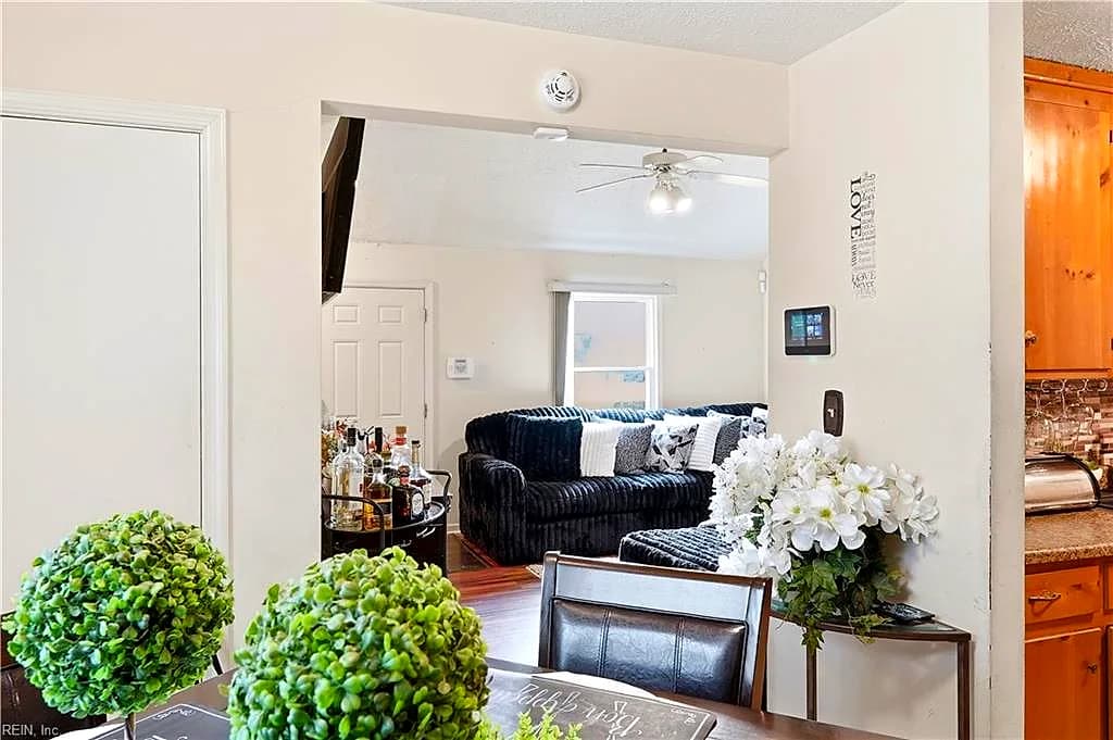 124 Sycamore AVE, NEWPORT NEWS VA 23607 - Photo 5