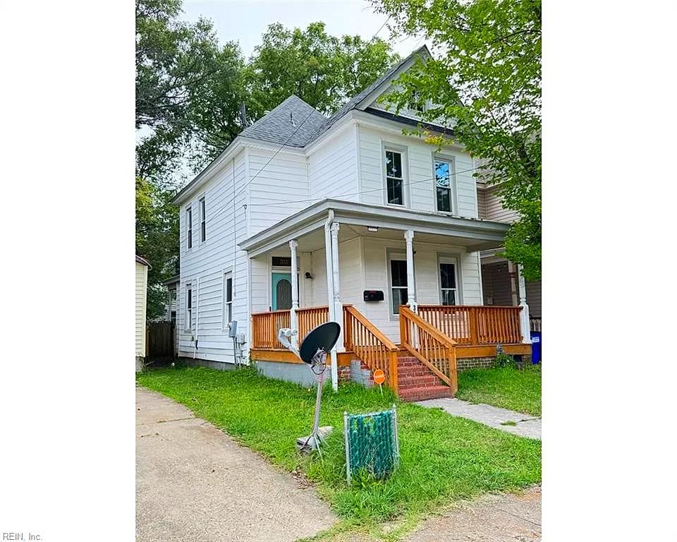 315 W 31st ST, NORFOLK VA 23508 - Photo 3