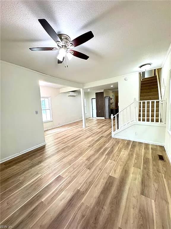 315 W 31st ST, NORFOLK VA 23508 - Photo 4