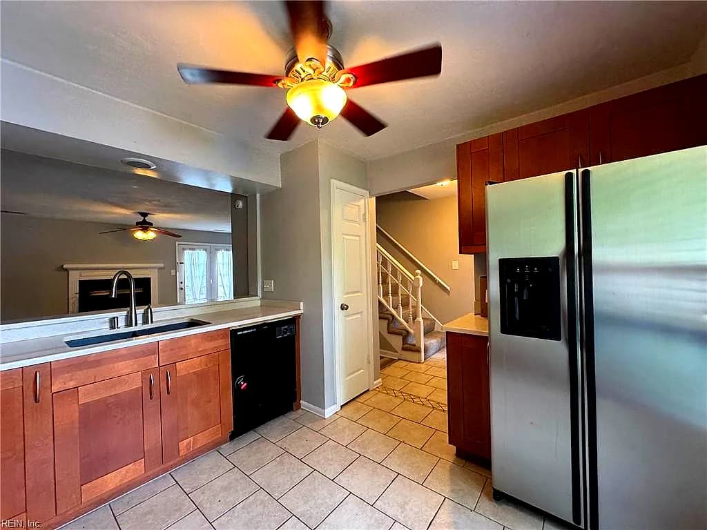 1568 Jameson DR, VIRGINIA BEACH VA 23464 - Photo 3