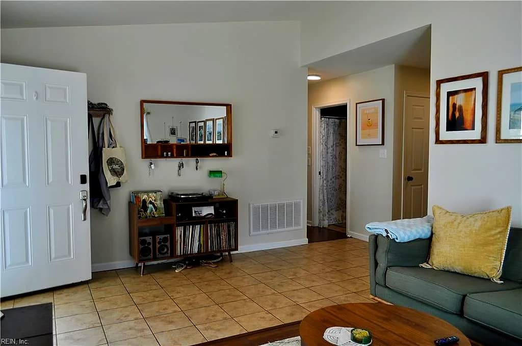 813 Davenport LN, VIRGINIA BEACH VA 23451 - Photo 5