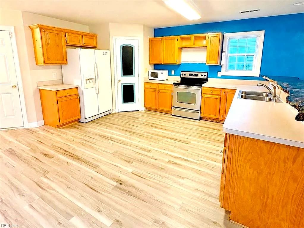 1712 Weber AVE, CHESAPEAKE VA 23320 - Photo 5