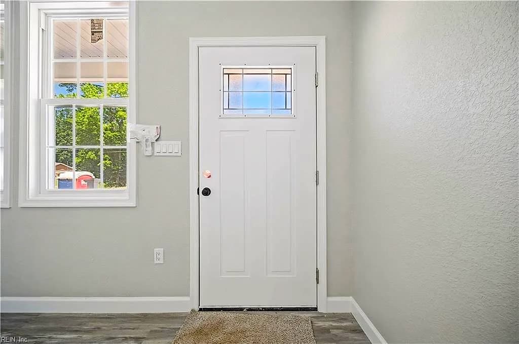2703 E Washington ST, SUFFOLK VA 23434 - Photo 4