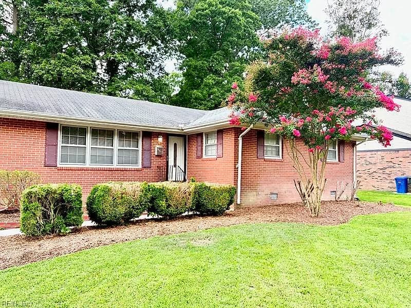 861 Cascade DR, NEWPORT NEWS VA 23608 - Photo 3