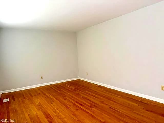 861 Cascade DR, NEWPORT NEWS VA 23608 - Photo 5