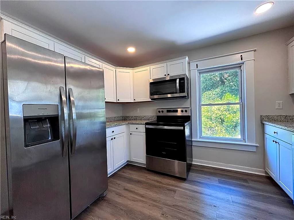 1307 Holly AVE #B, CHESAPEAKE VA 23324 - Photo 3