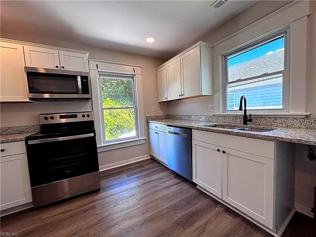 1307 Holly AVE #B, CHESAPEAKE VA 23324 - Photo 4