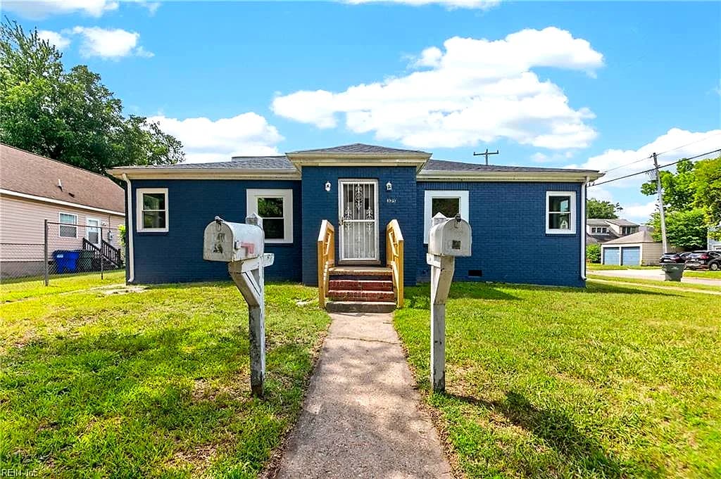 325 W 37th ST, NORFOLK VA 23508 - Photo 4