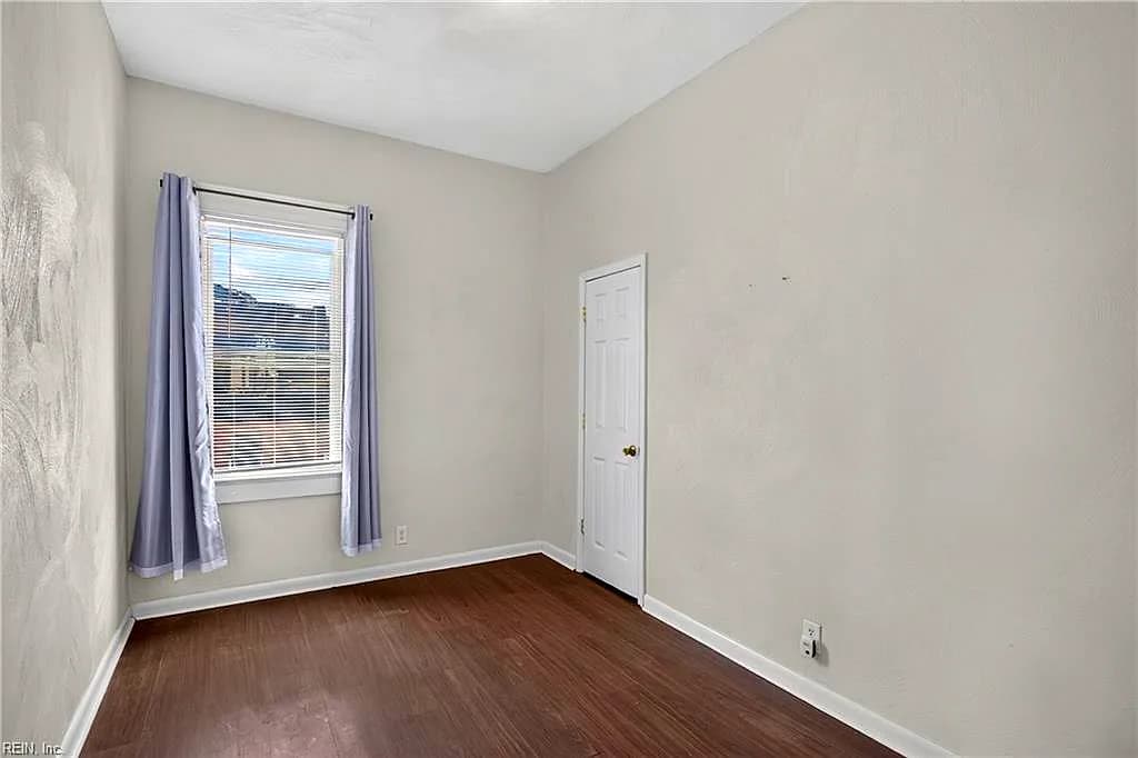 349 51st ST #B, NEWPORT NEWS VA 23608 - Photo 3