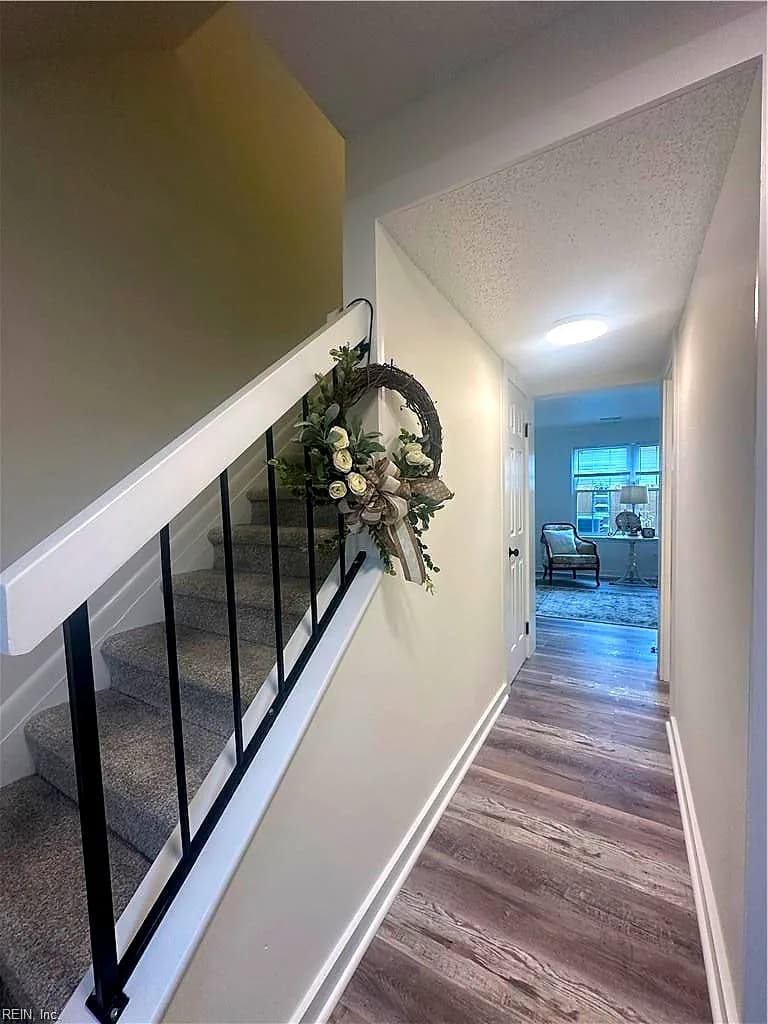 5374 Leicester CT, VIRGINIA BEACH VA 23464 - Photo 3