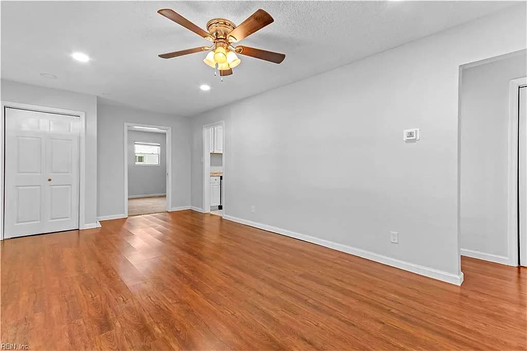 2124 Jeffrey DR, NORFOLK VA 23518 - Photo 4