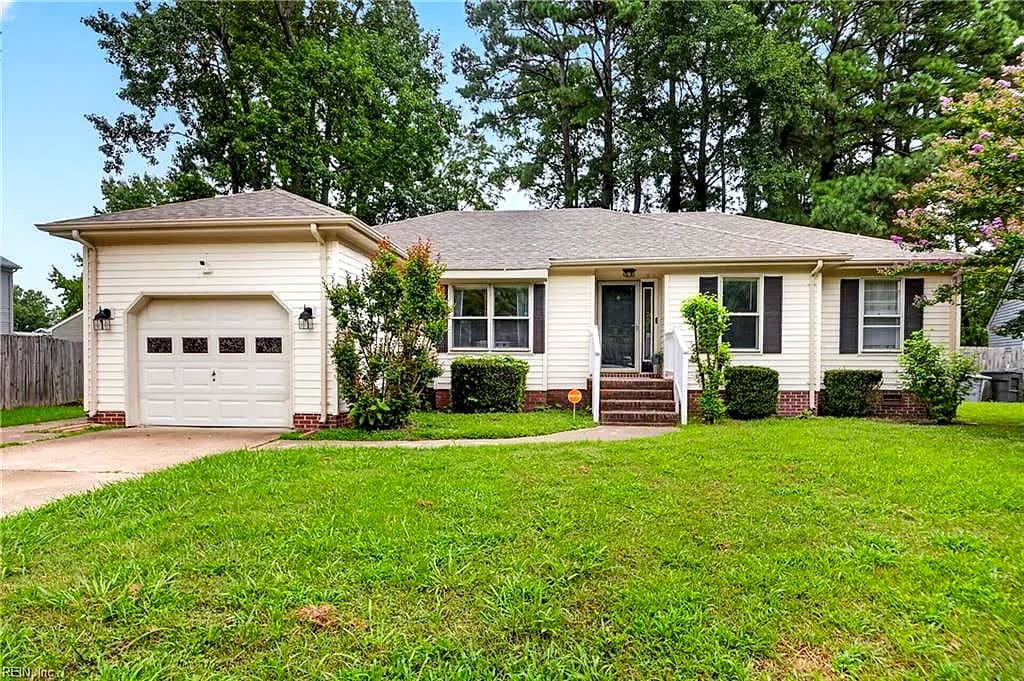11 Rosser DR, HAMPTON VA 23669 - Photo 2