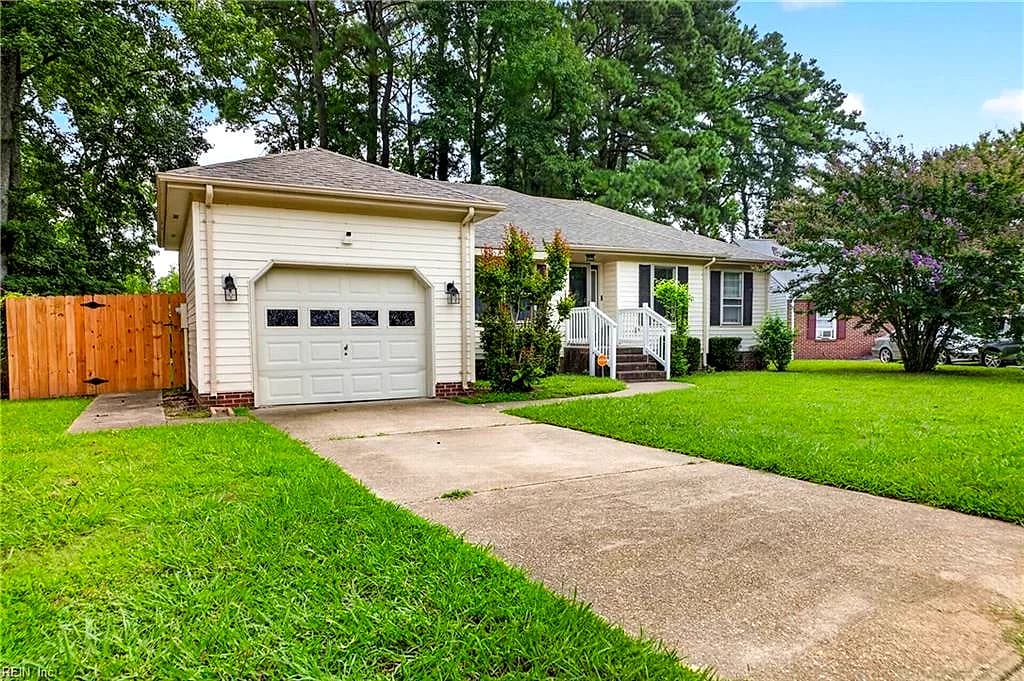 11 Rosser DR, HAMPTON VA 23669 - Photo 5
