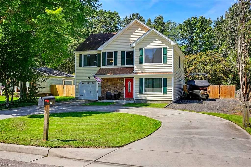 514 Waters RD, CHESAPEAKE VA 23322 - Photo 4