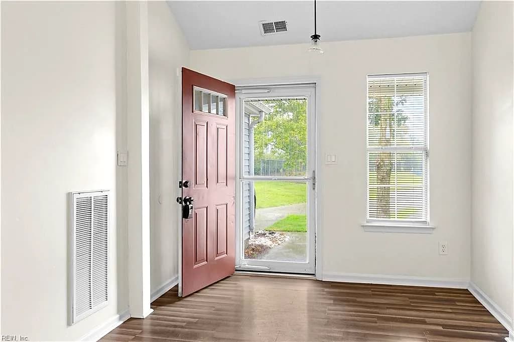 199 E Wexford DR, SUFFOLK VA 23434 - Photo 5