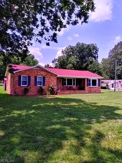 3267 Lake Prince DR, Suffolk — 3 bed Residential, 1,400 sqft