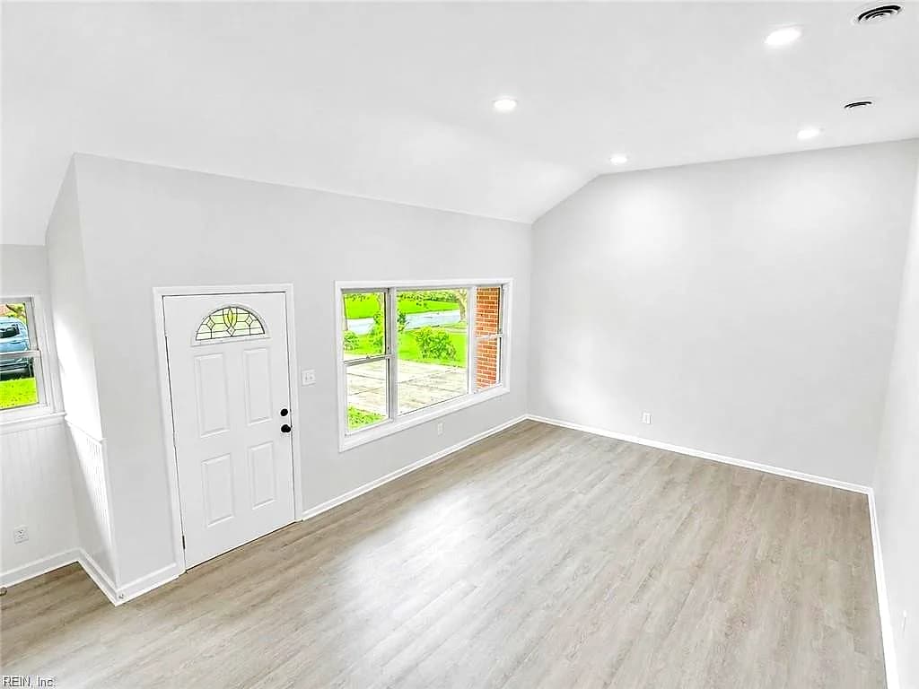 481 Beacon Hill CIR, NORFOLK VA 23502 - Photo 5