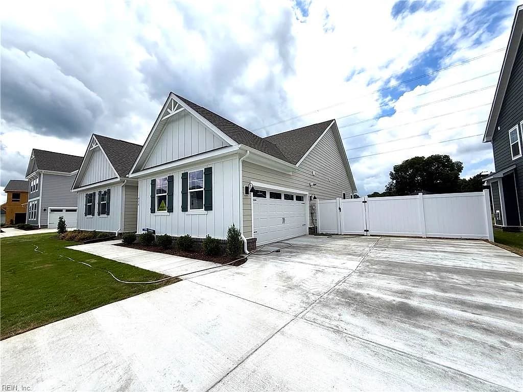 976 Intracoastal WAY, CHESAPEAKE VA 23322 - Photo 3