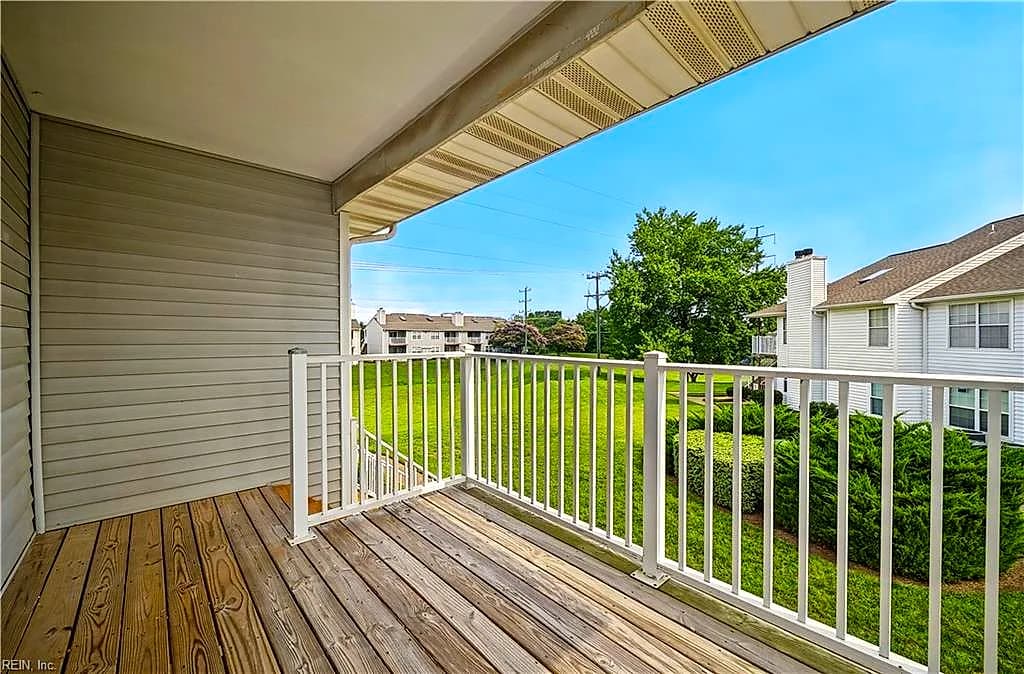 411 Resort CT, VIRGINIA BEACH VA 23462 - Photo 3