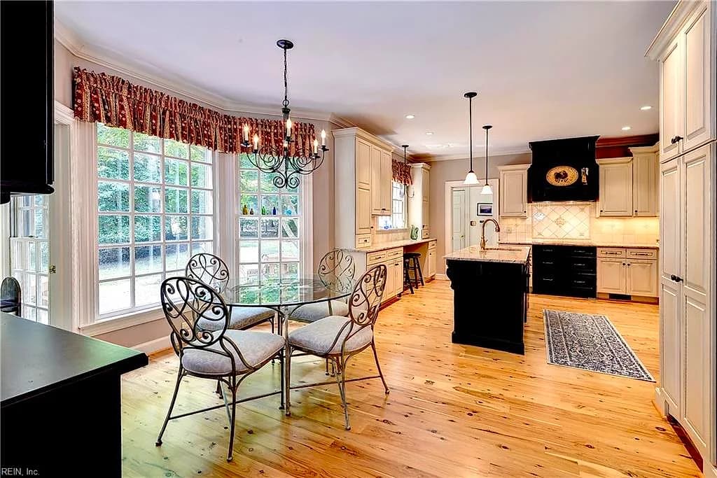 127 Woodmere CT, WILLIAMSBURG VA 23185 - Photo 5