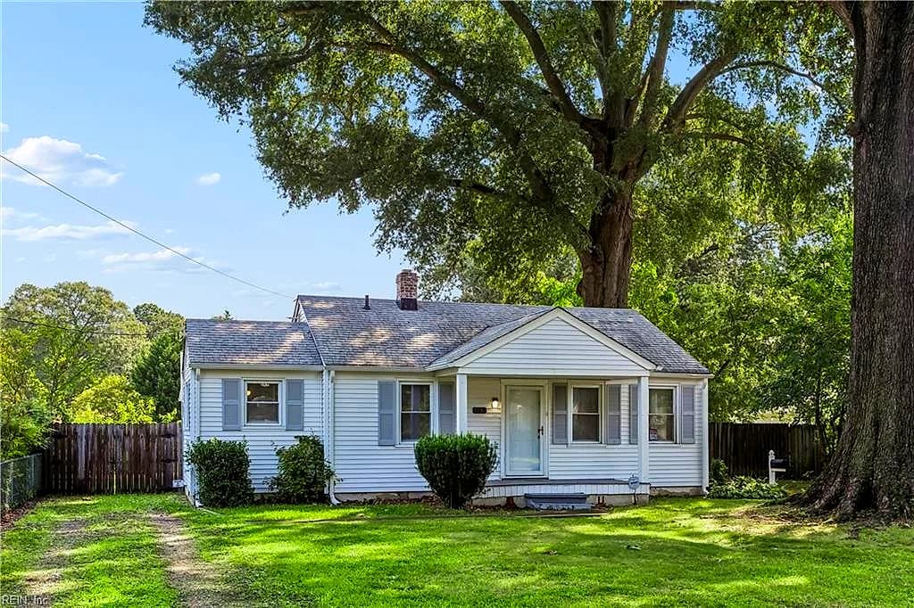 5930 Andrew PL, NEWPORT NEWS VA 23605 - Photo 5