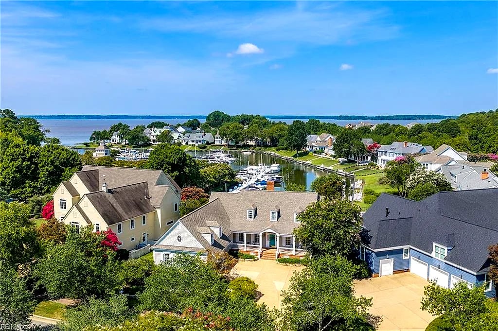 1616 Harbor RD, WILLIAMSBURG VA 23185