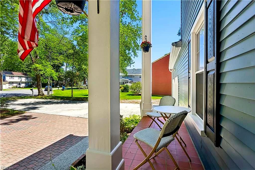 2 Sir Ralph LN, POQUOSON VA 23662 - Photo 5