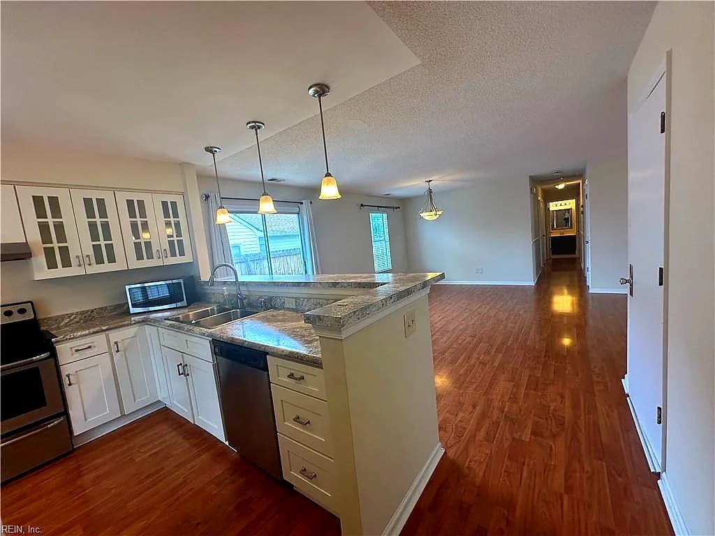 2017 Big Boulder DR, VIRGINIA BEACH VA 23456 - Photo 4