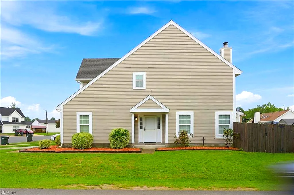 900 Pocahontas CT, Smithfield — 3 bed Residential, 1,435 sqft