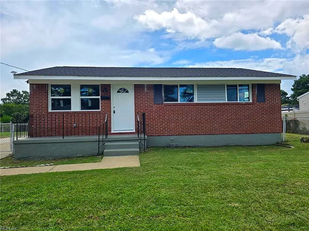 919 Warfield DR, PORTSMOUTH VA 23701 - Photo 3