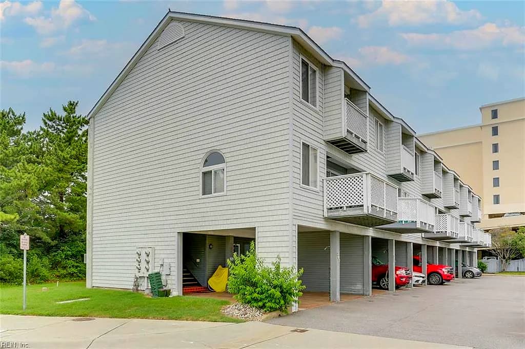 215 4th St NONE, VIRGINIA BEACH VA 23451 - Photo 4