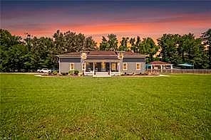 2008 Pocaty Creek LN, CHESAPEAKE VA 23322