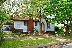1009 E Leicester AVE, NORFOLK VA 23503