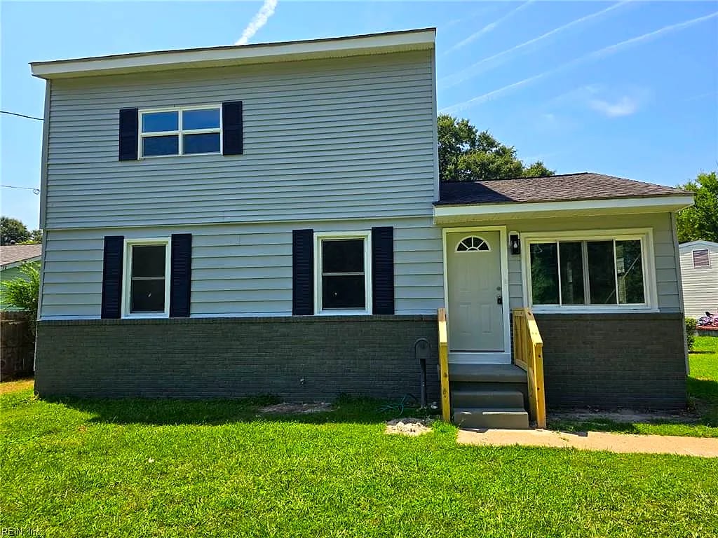 411 Gust LN, PORTSMOUTH VA 23701
