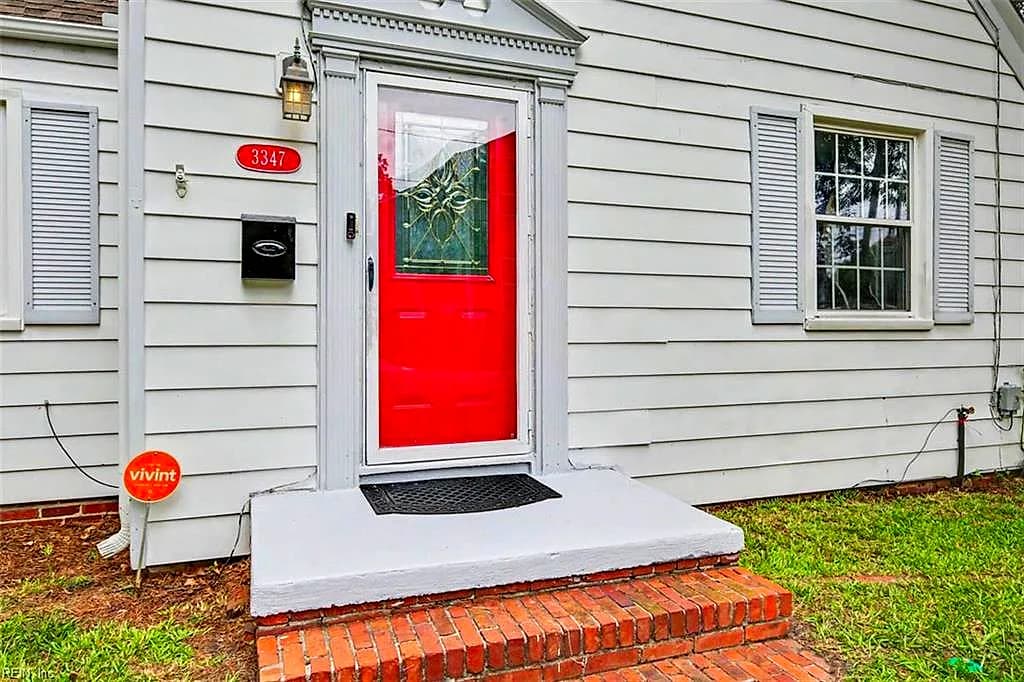 3347 Clark Cir CIR, NORFOLK VA 23509 - Photo 4