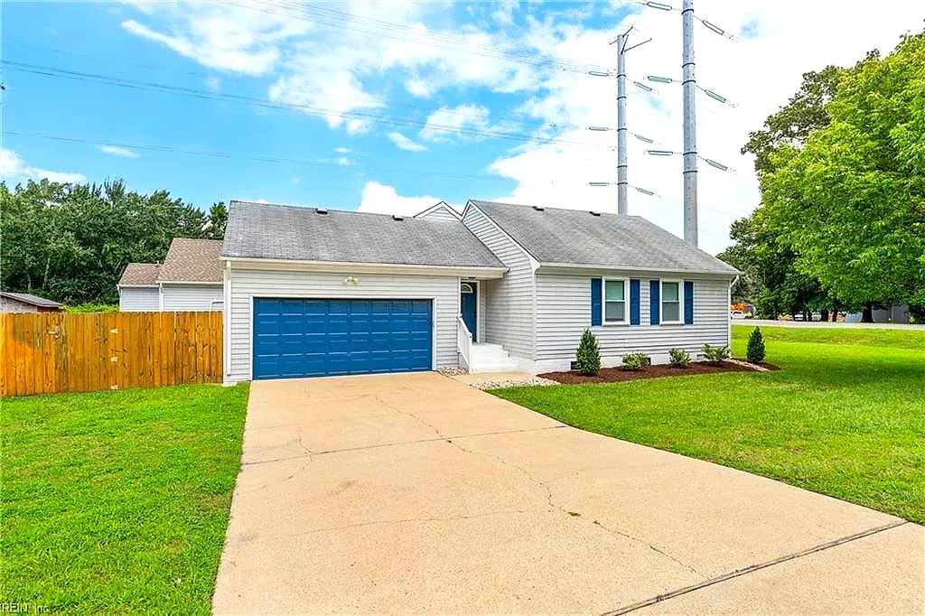 716 Hillwell RD #B, CHESAPEAKE VA 23322 - Photo 3