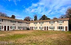 13 Hedge LN #A, PORTSMOUTH VA 23701 - Main photo