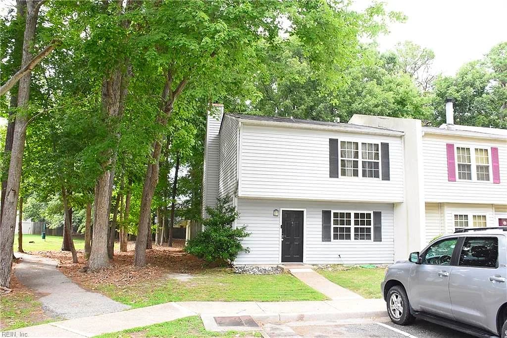 31 Oneonta DR, NEWPORT NEWS VA 23602 - Photo 2