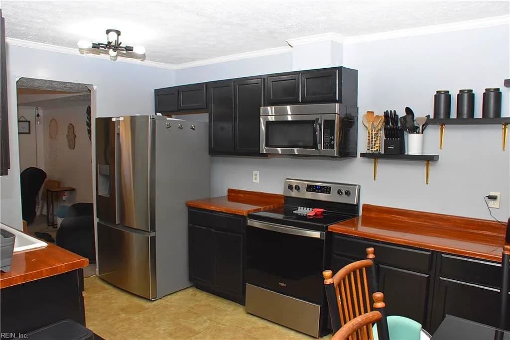 31 Oneonta DR, NEWPORT NEWS VA 23602 - Photo 5