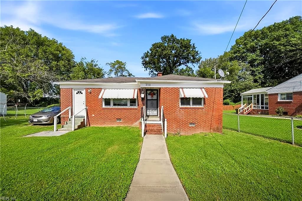 210 S Division ST, SUFFOLK VA 23434 - Main photo