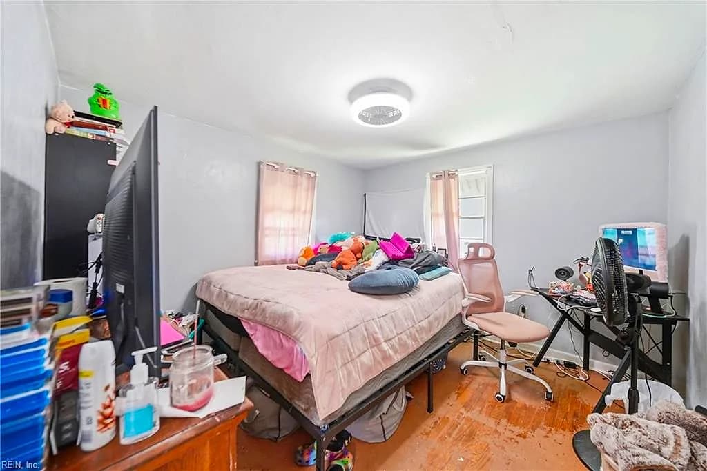 210 S Division ST, SUFFOLK VA 23434 - Photo 4