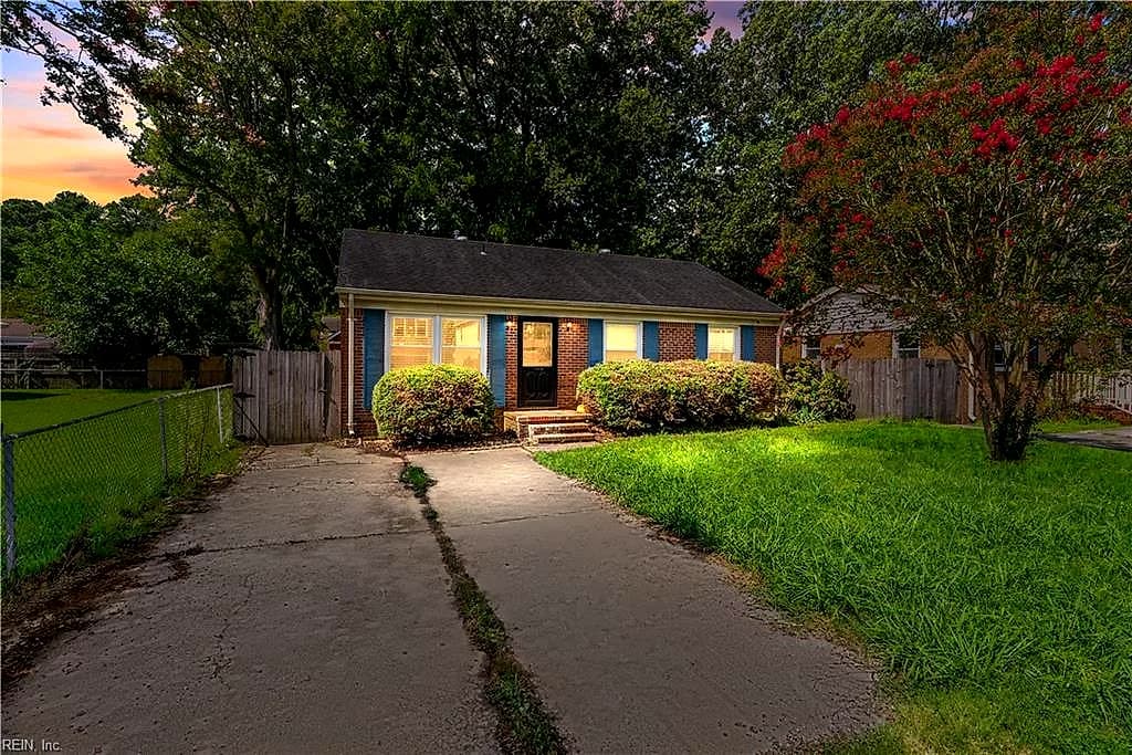 2135 English AVE, CHESAPEAKE VA 23320 - Main photo