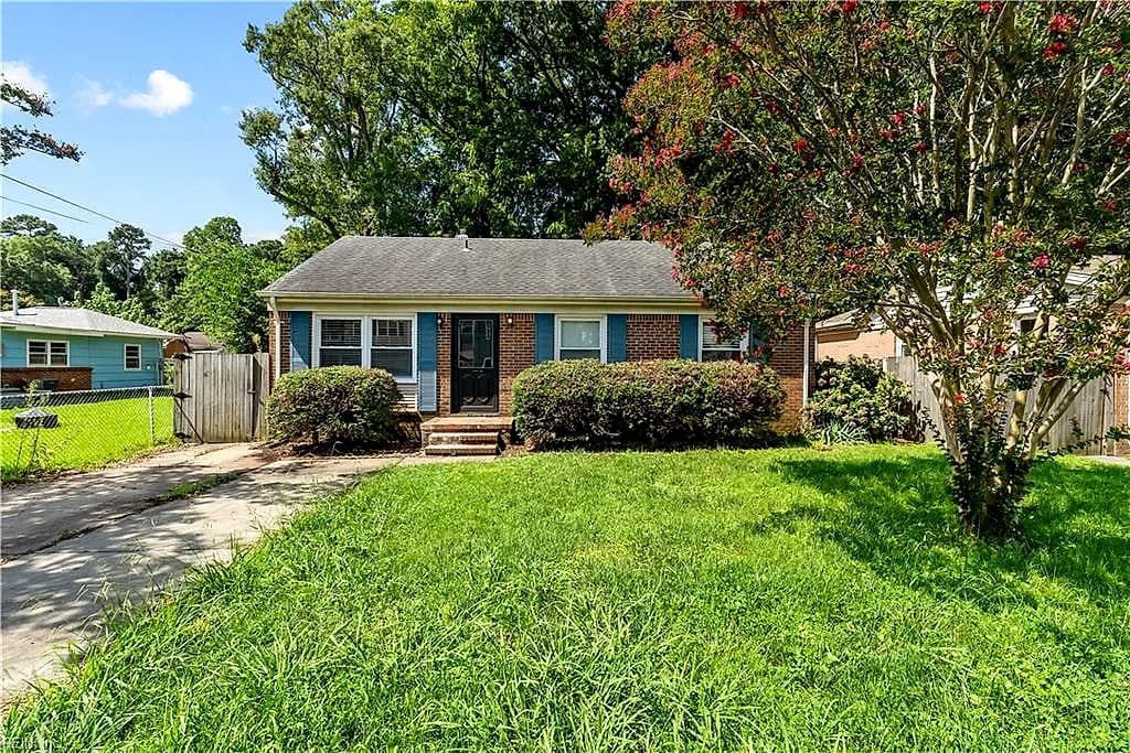 2135 English AVE, CHESAPEAKE VA 23320 - Photo 3