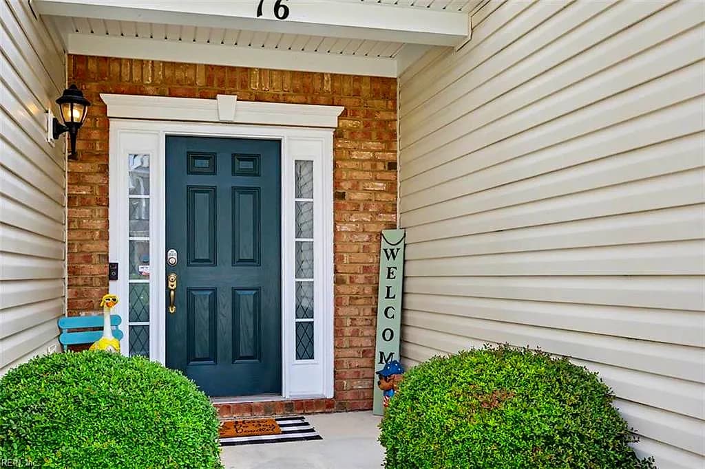 16 Frazier CT, HAMPTON VA 23666 - Photo 4