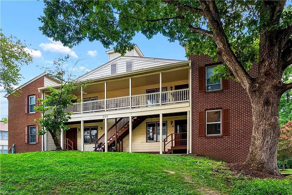 308 Patriot LN #D, WILLIAMSBURG VA 23185 - Photo 2