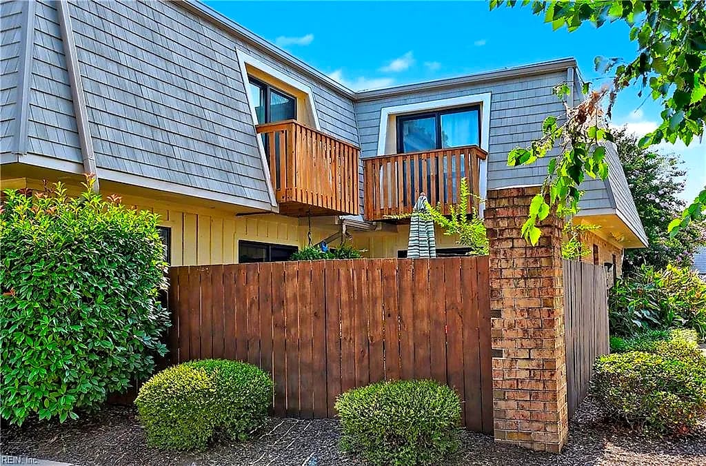 1001 Lands End WAY, VIRGINIA BEACH VA 23451